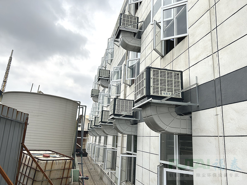 在使用環?？照{時如何控制車間的濕度